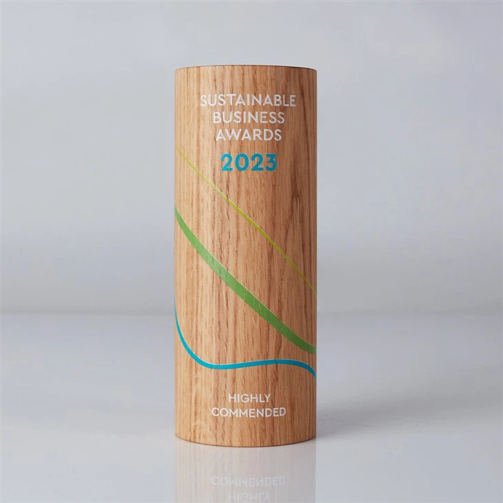 Wood Oak Cylinder Trophy manufacturers